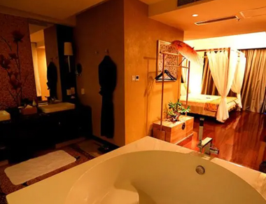 北京房山养生会所的黄昏恋：当爱情遇上八十岁